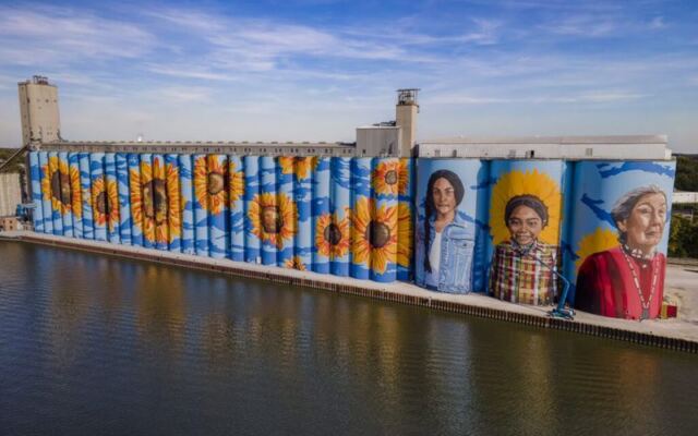 Why This Tiny Oklahoma Town Painted Its Grain Elevators Into Towering Roadside Murals