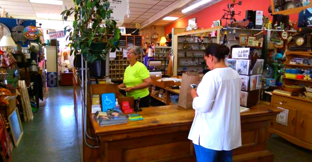 This Michigan Antique Mall Has 12,000 Square Feet of Vintage Finds – and It’s Way Bigger Than It Looks
