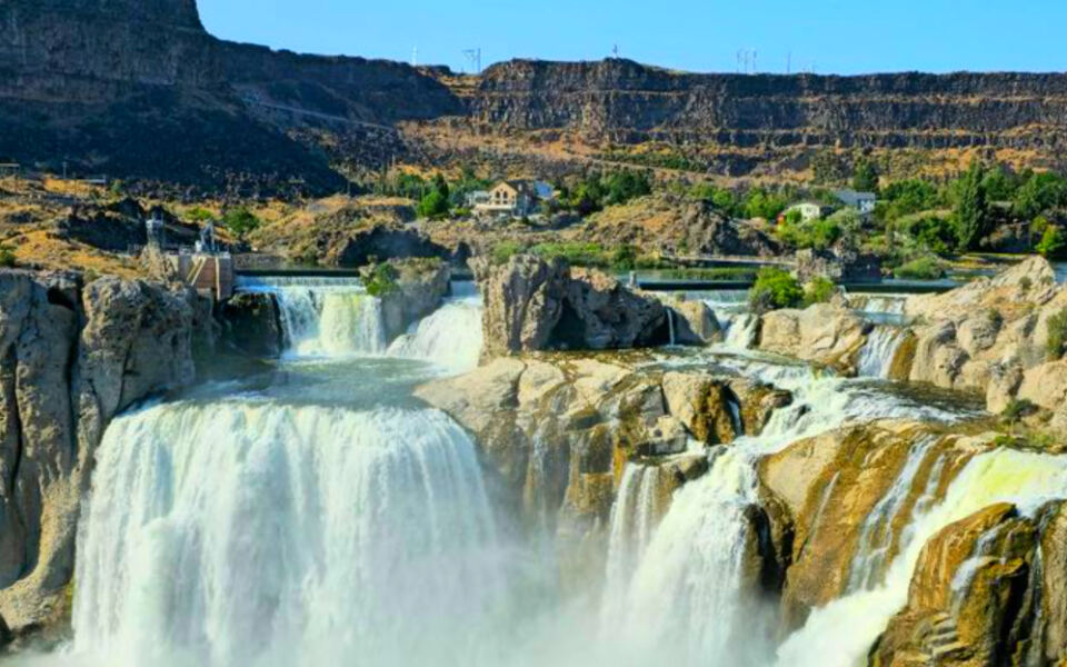 13 Incredible Stops Along Idaho’s Snake River