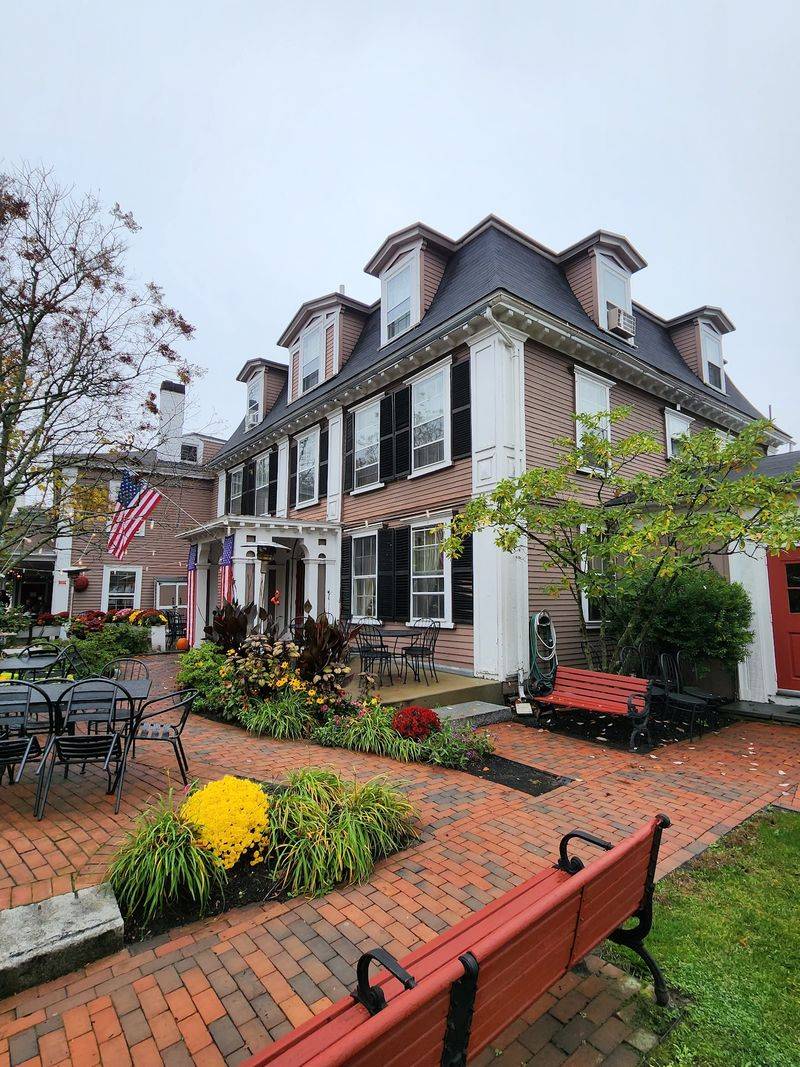 A 1716 Inn Facing Monument Square A 1716 Inn Facing Monument Square