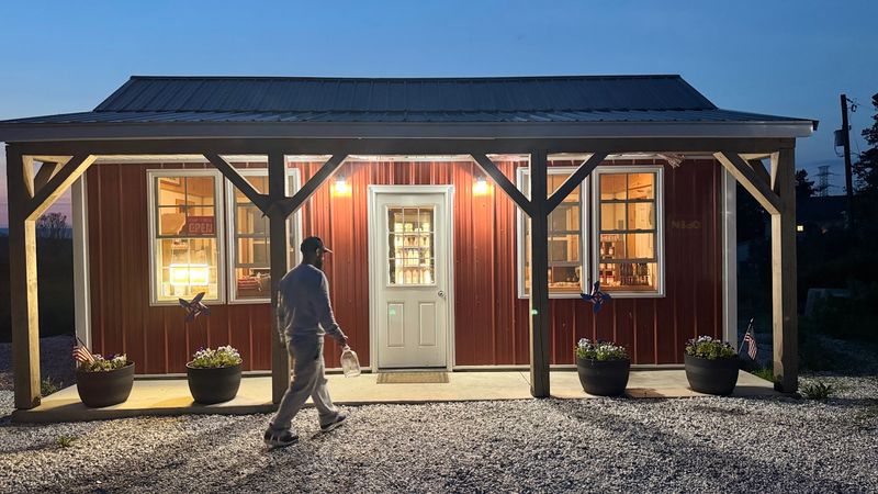 A 24-hour farm store that rewrites the milk run A 24-hour farm store that rewrites the milk run