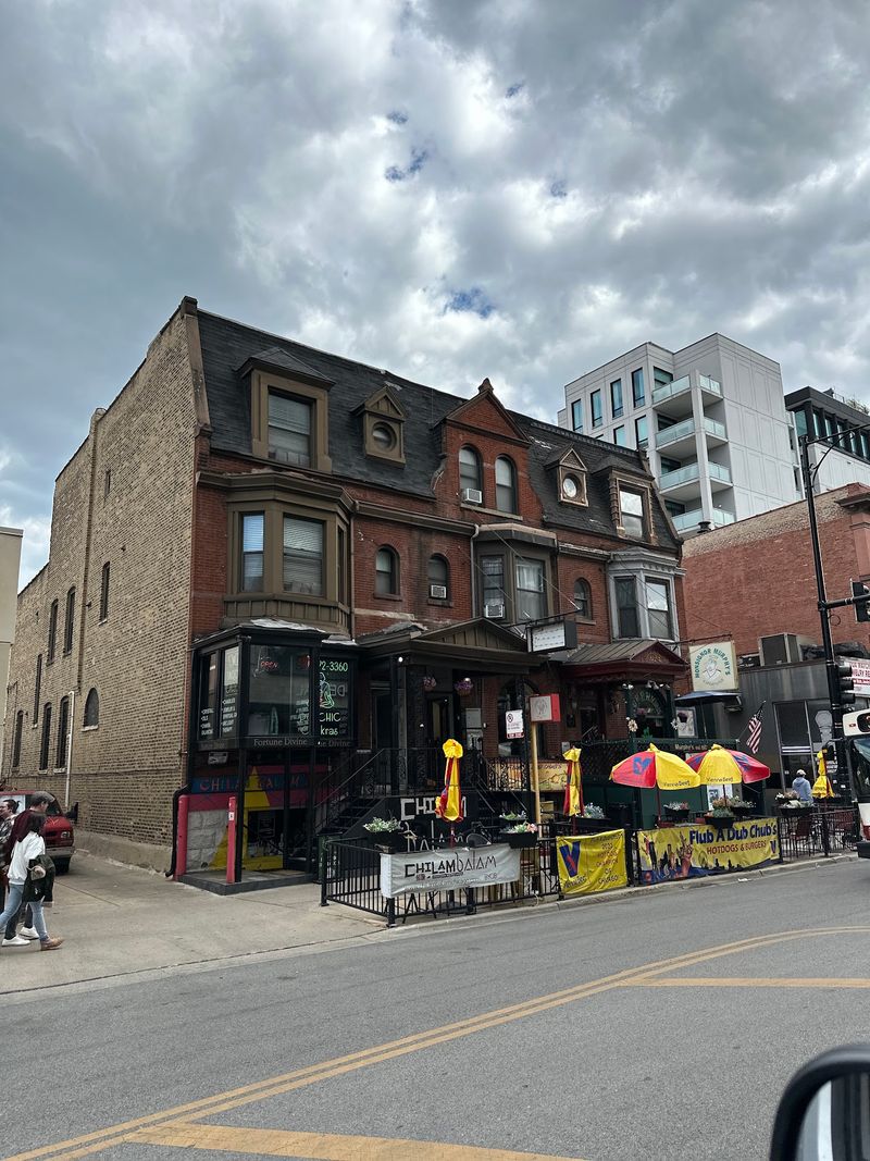 A Basement Address in the Heart of East Lakeview A Basement Address in the Heart of East Lakeview