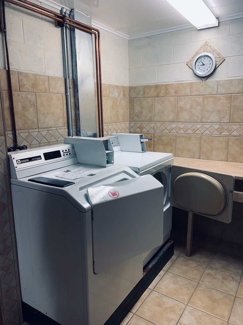 A Bathhouse That Genuinely Surprises You A Bathhouse That Genuinely Surprises You