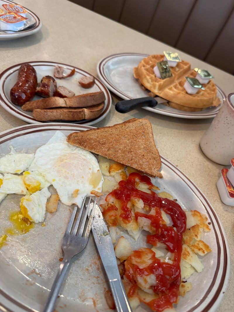 A Breakfast Menu That Could Easily Be the Star of the Show A Breakfast Menu That Could Easily Be the Star of the Show