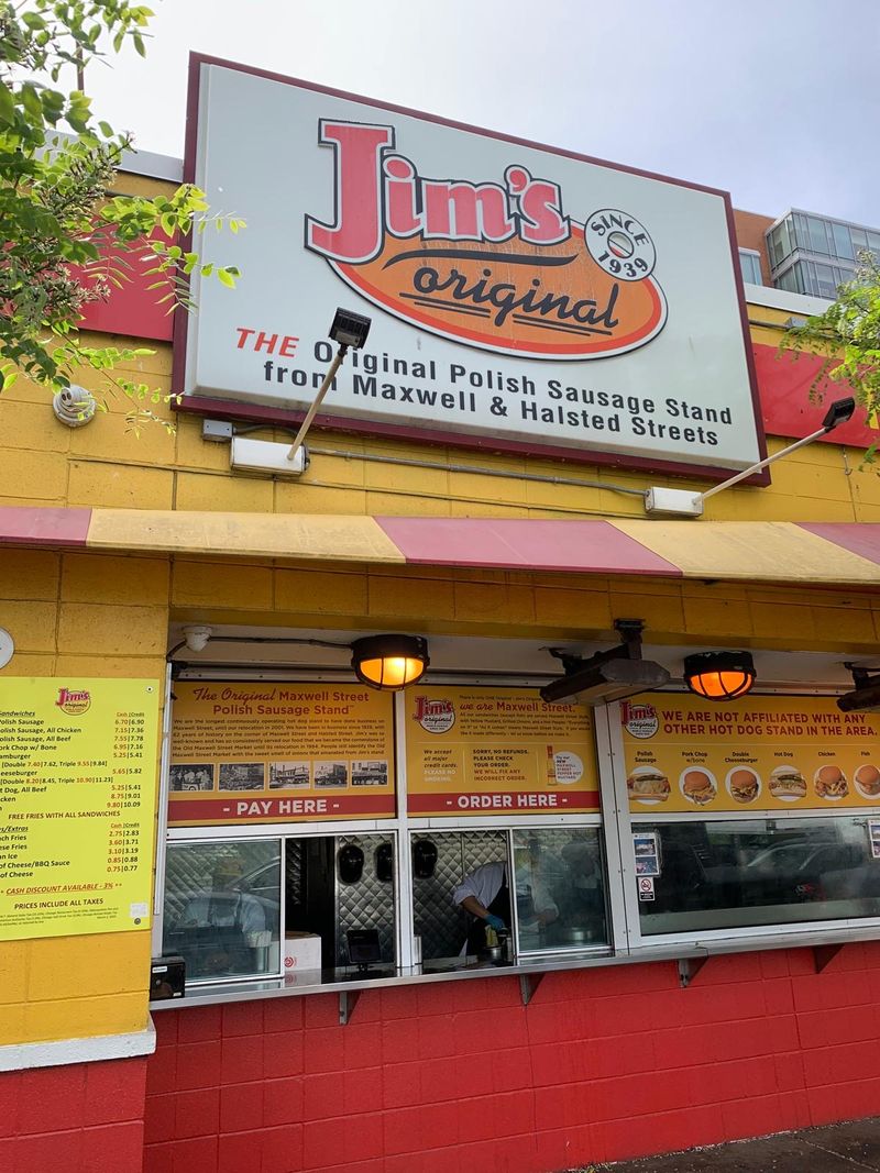 A Chicago Institution Rooted on Maxwell Street