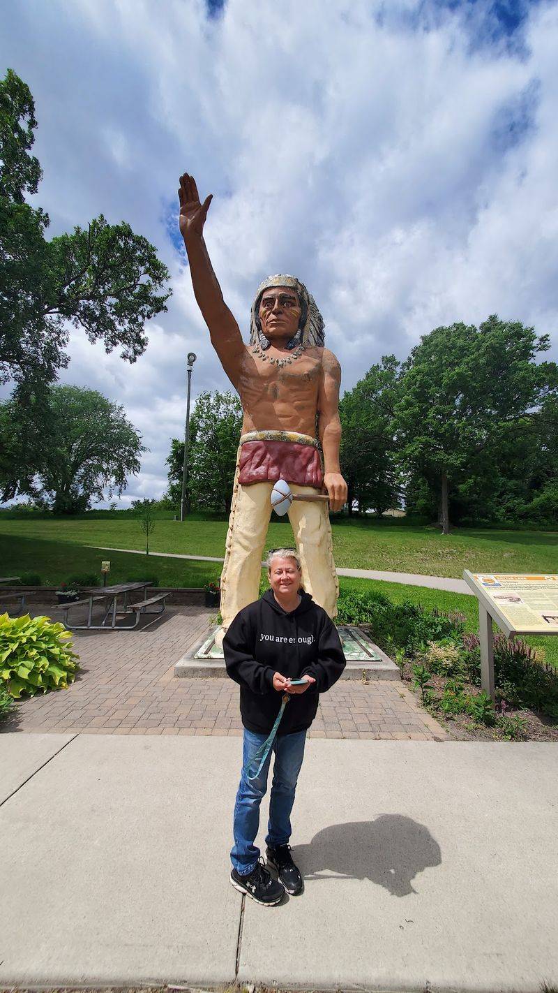 A Classic Example of the Muffler Man Tradition A Classic Example of the Muffler Man Tradition