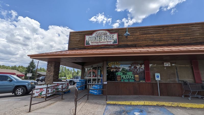 A Corner Store With Pine-Country Roots A Corner Store With Pine-Country Roots
