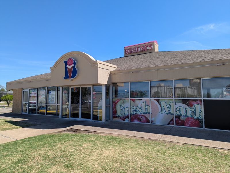 A Corner of Oklahoma City That Has Been Scooping Since the Beginning A Corner of Oklahoma City That Has Been Scooping Since the Beginning