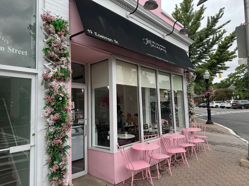 A Cranford pastry shop with a French point of view