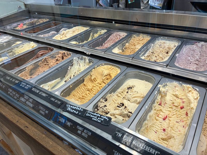 A Dairy-Free Menu That Earns Its Own Standing Ovation A Dairy-Free Menu That Earns Its Own Standing Ovation