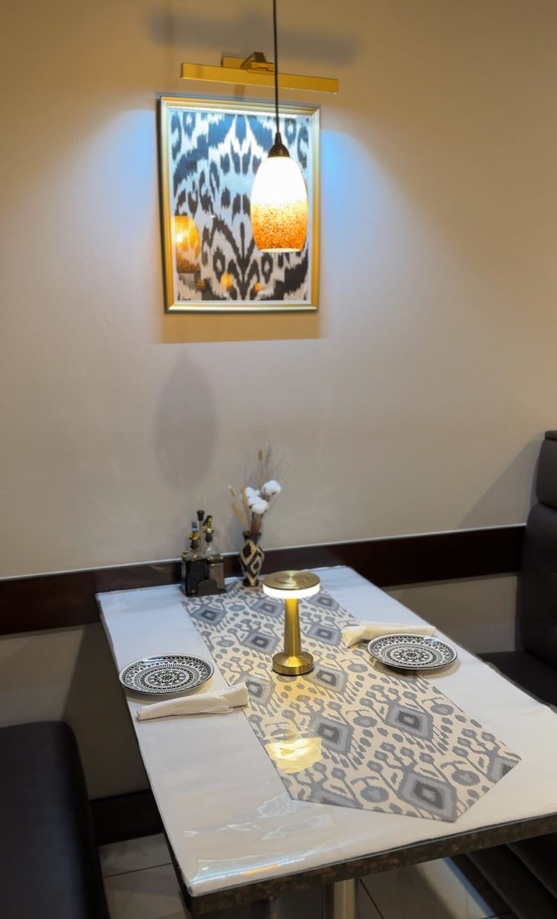 A Dining Room Cleaner and Cozier Than the Exterior Promises