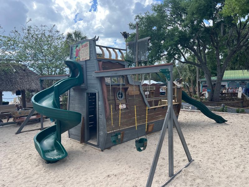 A Family-Friendly Spot With Room for Everyone A Family-Friendly Spot With Room for Everyone