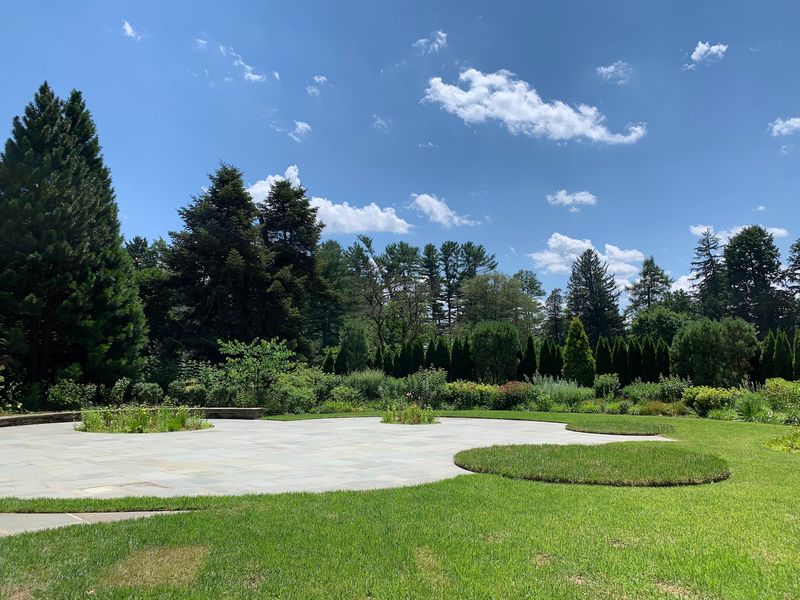 A Garden Hiding in Philadelphia's Suburbs A Garden Hiding in Philadelphia's Suburbs