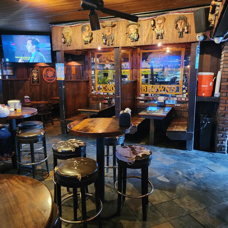 A Hangout That Refuses to Grow Old A Hangout That Refuses to Grow Old