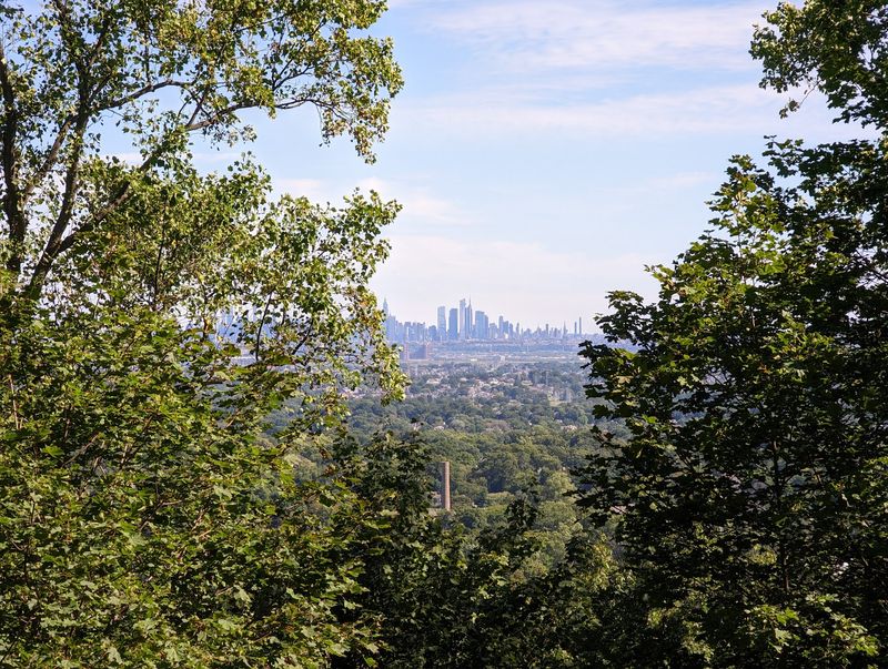 A Hilltop Setting With Skyline Payoff A Hilltop Setting With Skyline Payoff