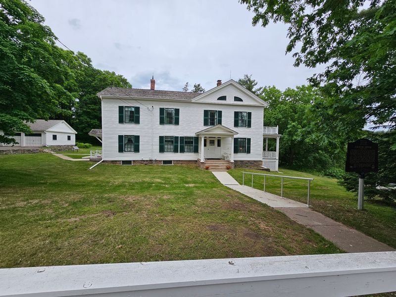 A House That Defied Its Frontier Setting