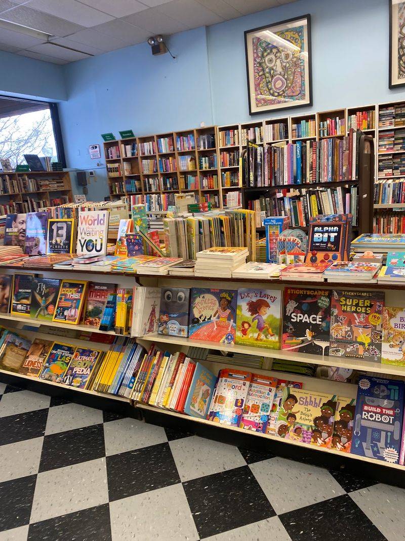 A Kids' Section Built for Little Bookworms A Kids' Section Built for Little Bookworms