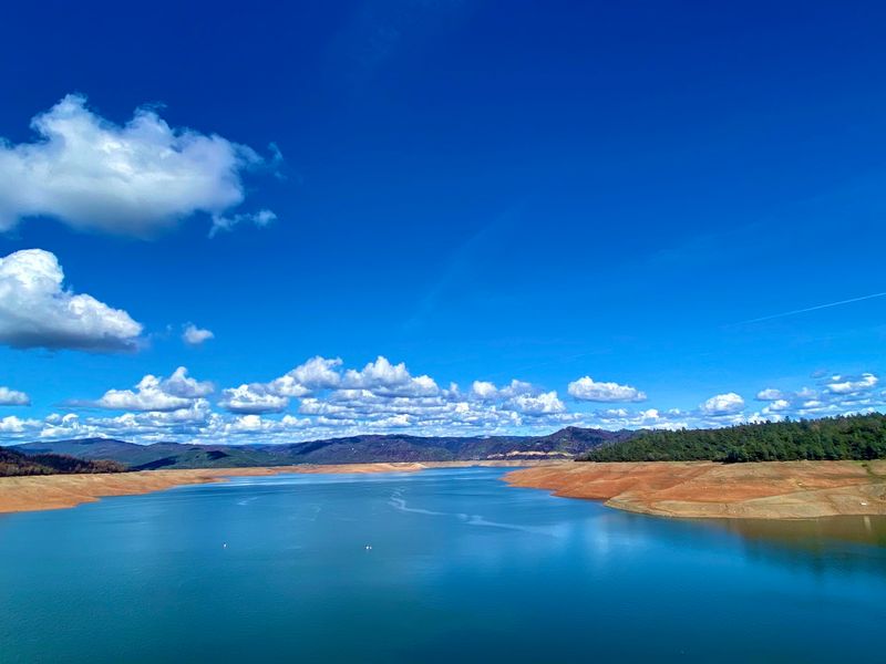 A Lake That Fools You Into Thinking It's Wild A Lake That Fools You Into Thinking It's Wild