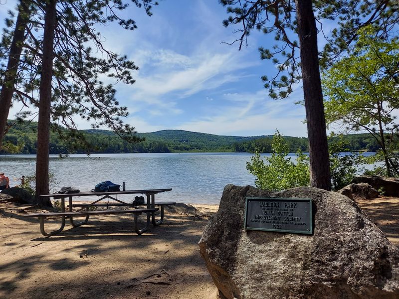 A Lakeside Sanctuary With a Real Address A Lakeside Sanctuary With a Real Address