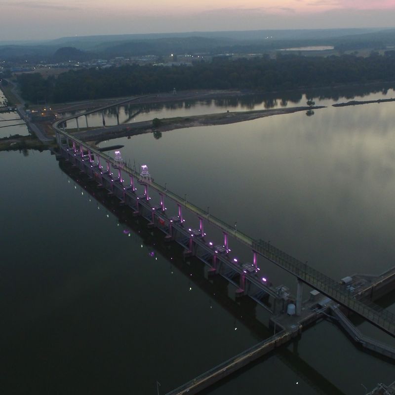 A Lighting Show That Stops People in Their Tracks