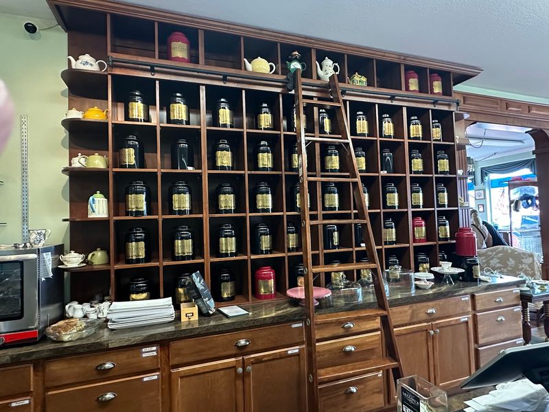 A Loose Leaf Tea List Worth Lingering Over