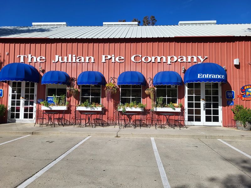 A Main Street Bakeshop in the Hills of San Diego County