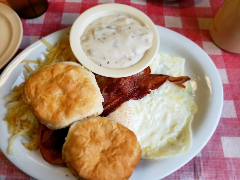 A Menu Built Around Comfort Food Done Right