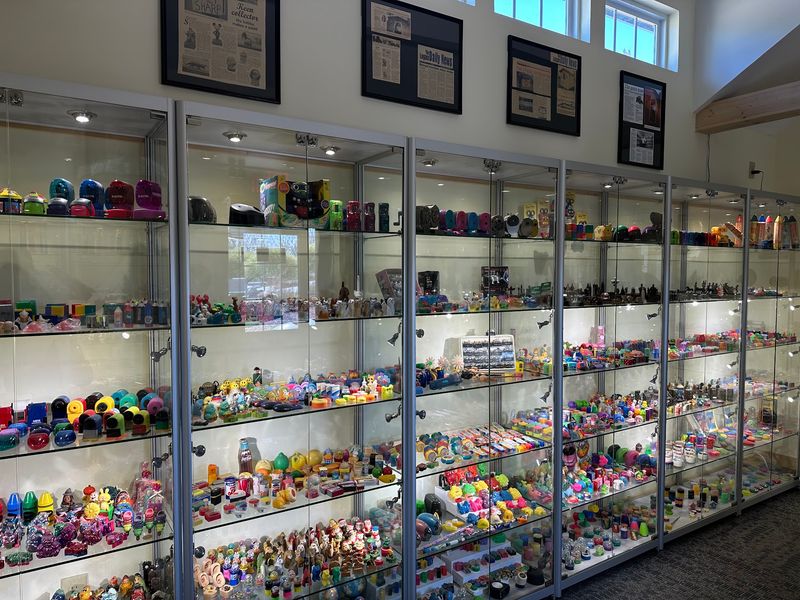 A One-Room Building Packed With Thousands of Sharpeners A One-Room Building Packed With Thousands of Sharpeners