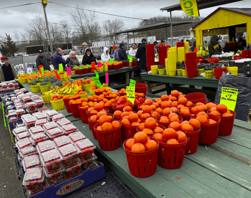 A Produce Stop Within The Hunt A Produce Stop Within The Hunt