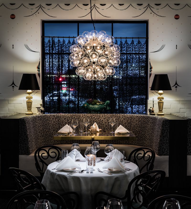 A Romantic, Dressed-Up Atmosphere