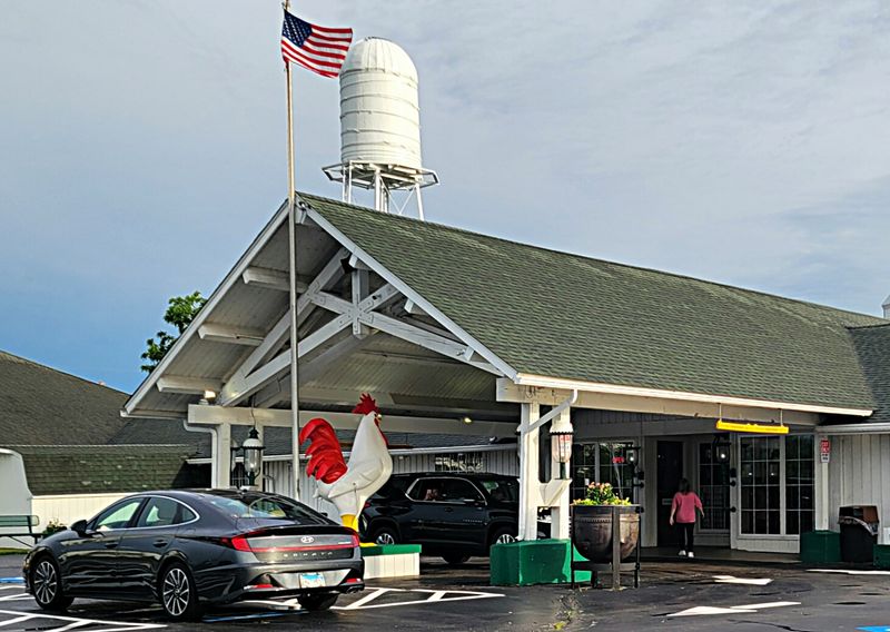 A Route 66 Landmark Hiding in Romeoville A Route 66 Landmark Hiding in Romeoville