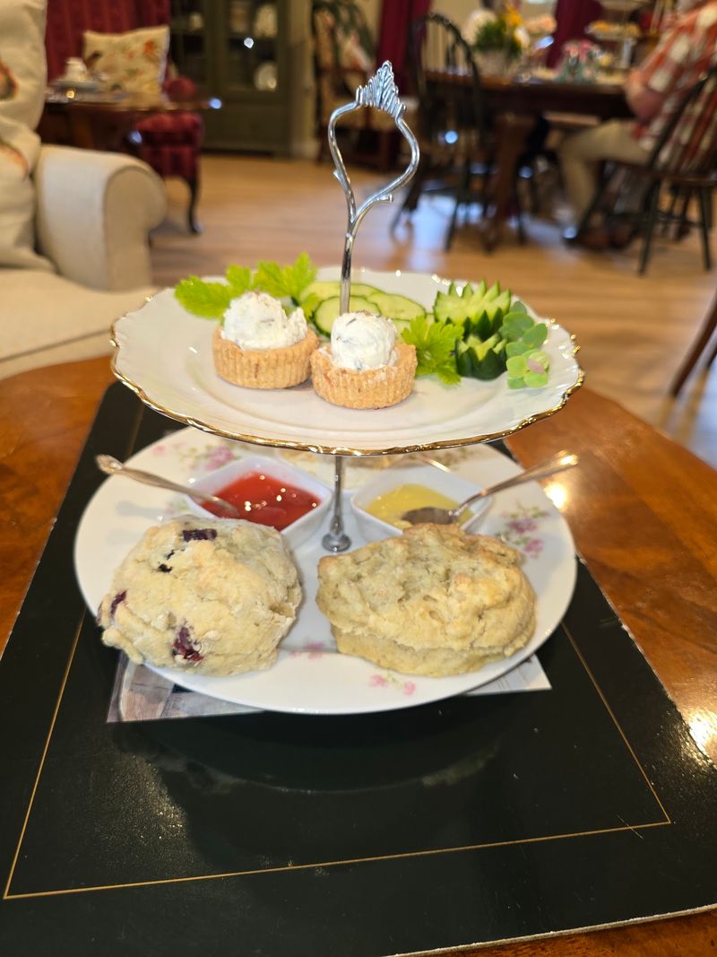 A Shortbread Shop and Tea Room on Pacific Highway East A Shortbread Shop and Tea Room on Pacific Highway East