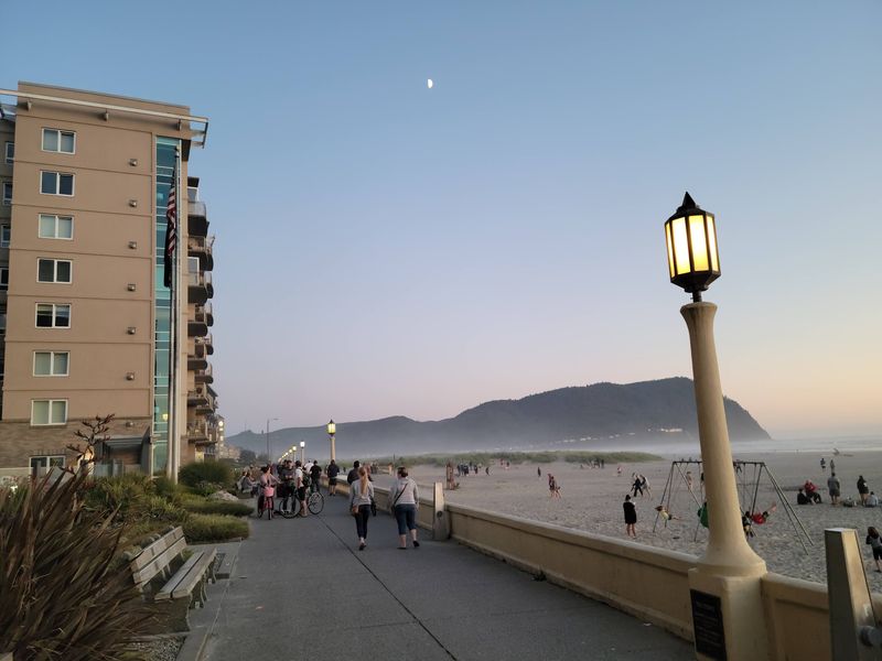 A Small Resort City on the Northwestern Coast