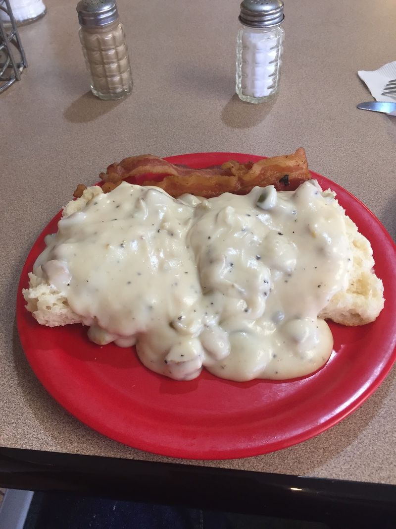 A Soft Verdict on This Gravy Landmark