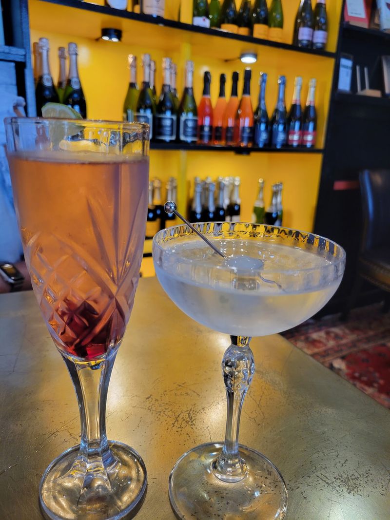 A Sparkling Bar With Flights to Sample A Sparkling Bar With Flights to Sample