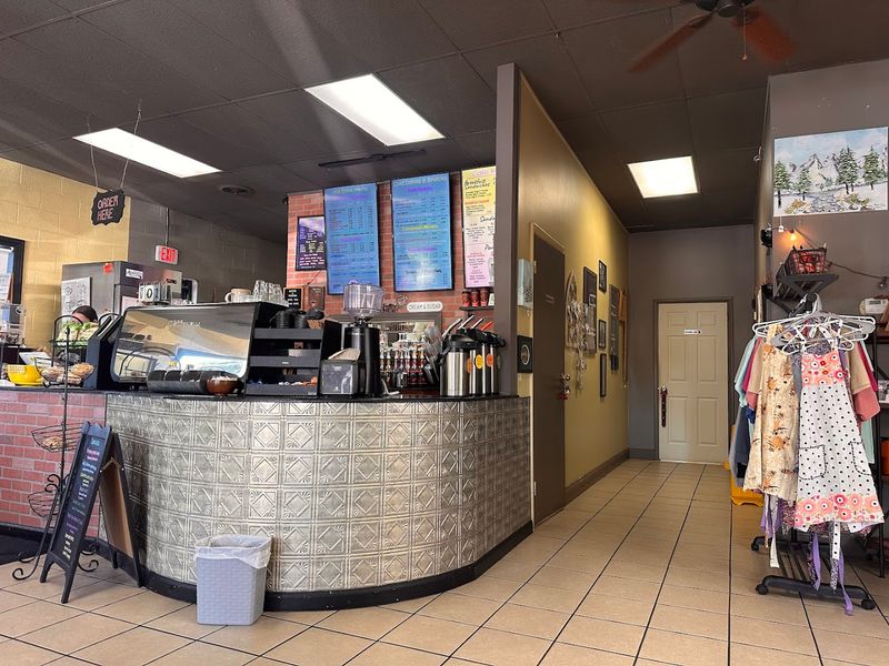 A Staff That Treats Every Customer Like a Regular A Staff That Treats Every Customer Like a Regular