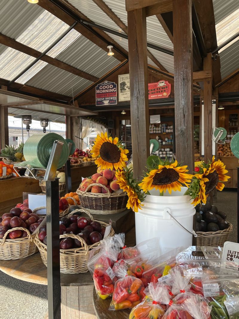 A Stand That Runs on Local Roots A Stand That Runs on Local Roots