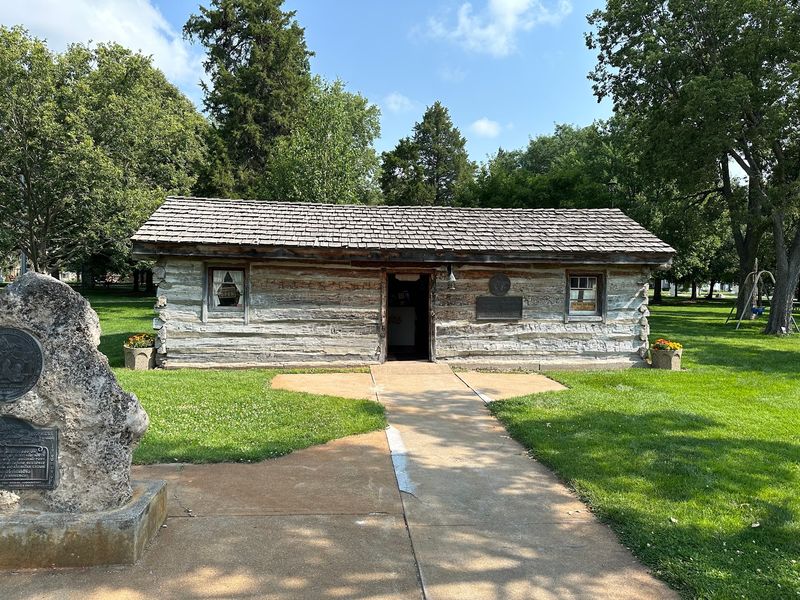 A Stop Right Off the Highway: Location and First Impressions A Stop Right Off the Highway: Location and First Impressions