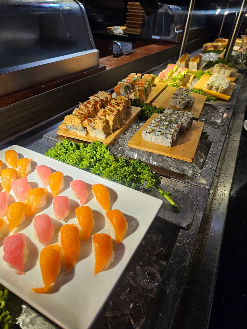 A Sushi Bar Bigger Than You Expect A Sushi Bar Bigger Than You Expect