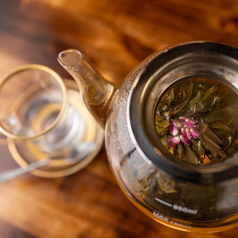 A Tea Selection That Goes Well Beyond the Basics A Tea Selection That Goes Well Beyond the Basics