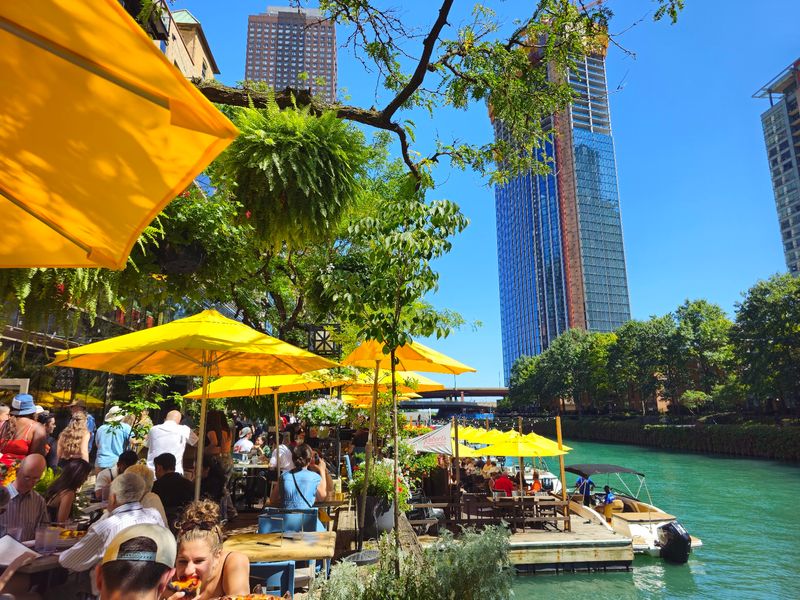A Waterfront Address That Sets the Scene A Waterfront Address That Sets the Scene