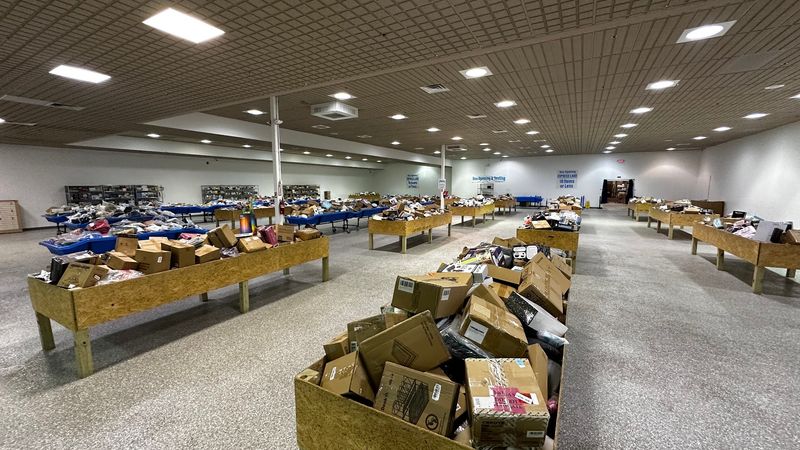 A Weekly Flood of Fresh Merchandise A Weekly Flood of Fresh Merchandise
