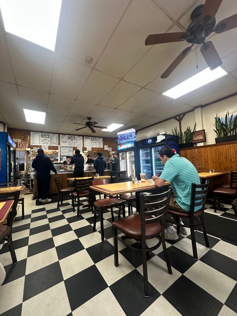 A Welcoming Atmosphere That Sticks A Welcoming Atmosphere That Sticks