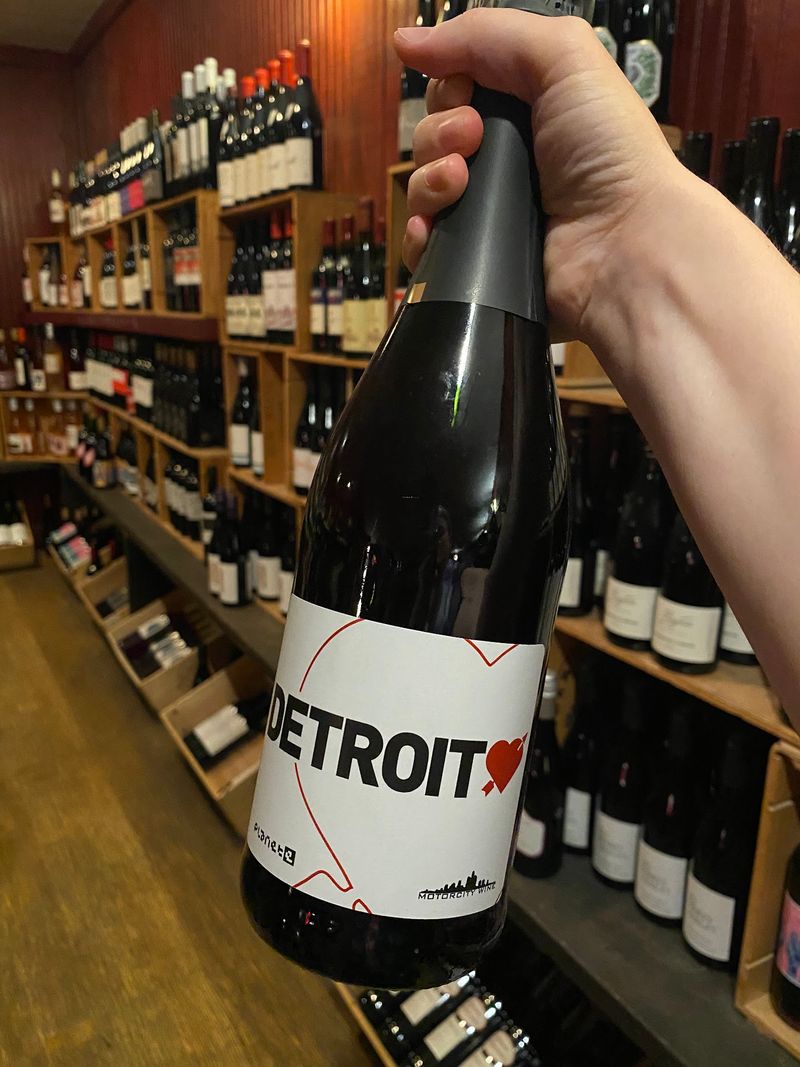 A Wine Shop Where You Can Open the Bottle A Wine Shop Where You Can Open the Bottle