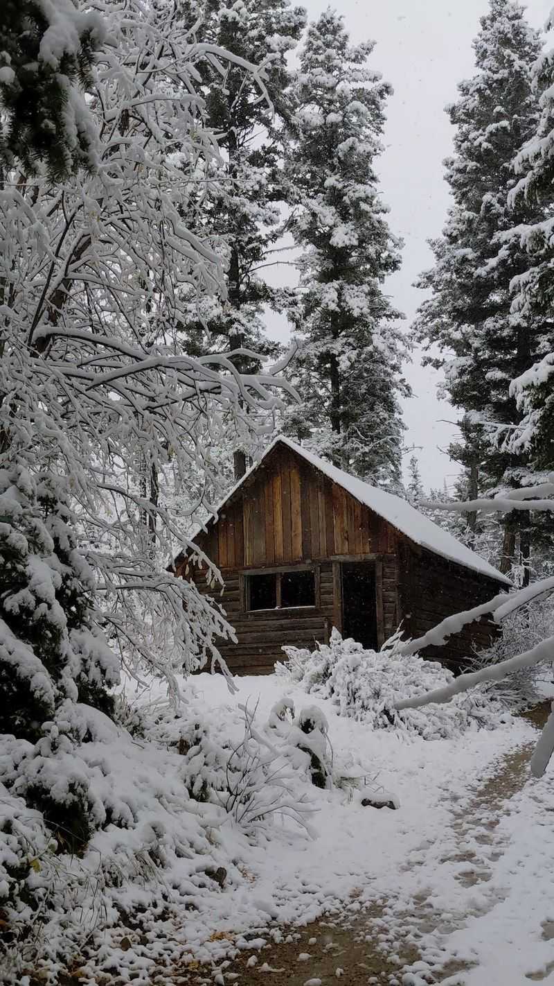 A Winter Ghost Town That Rewards the Brave A Winter Ghost Town That Rewards the Brave