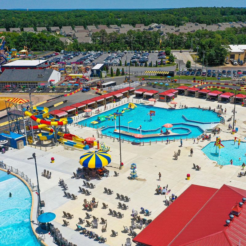 A water park that stretches the visit A water park that stretches the visit