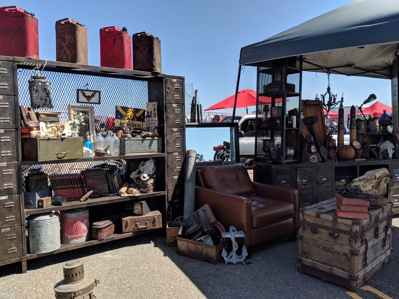 Alameda Point Antiques Faire, Alameda, California Alameda Point Antiques Faire, Alameda, California