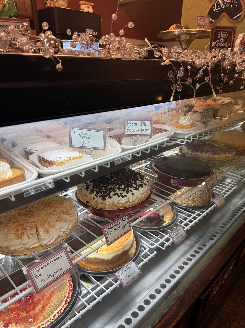 Amaretti Desserts Llc, Jacksonville, FL