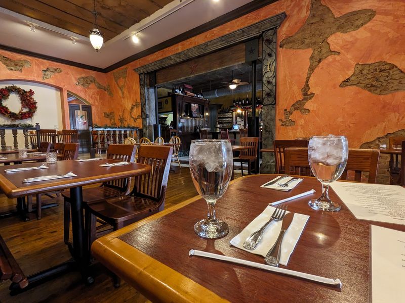 An Atmosphere Made for Special Occasions An Atmosphere Made for Special Occasions