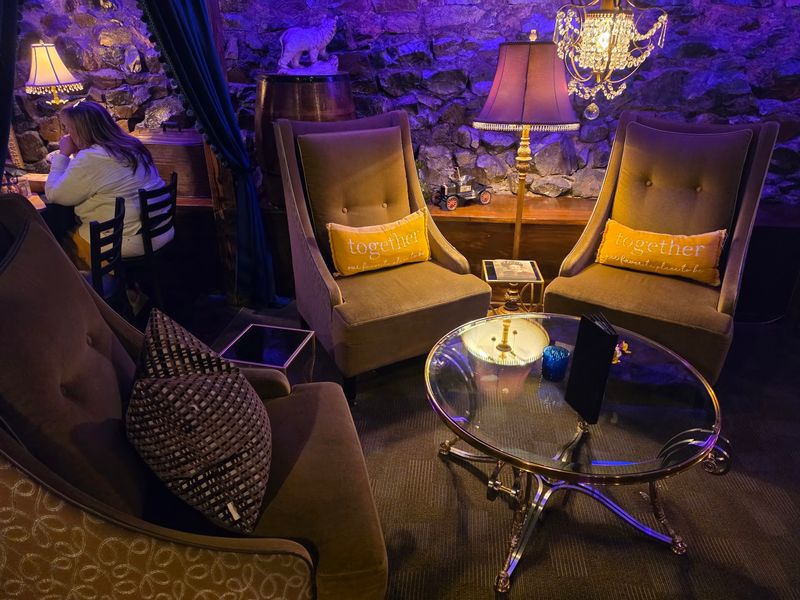 An Intimate Space That Rewards Planning Ahead An Intimate Space That Rewards Planning Ahead